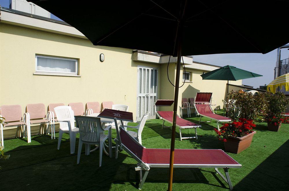 Hotel Olympic Milano Marittima Kültér fotó