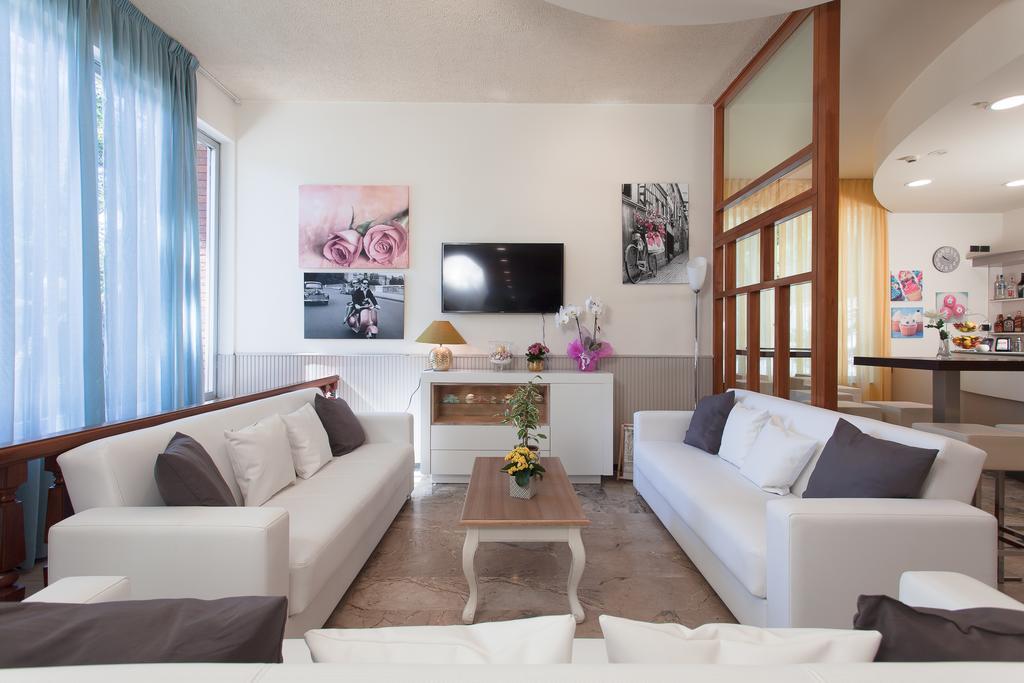 Hotel Olympic Milano Marittima Kültér fotó