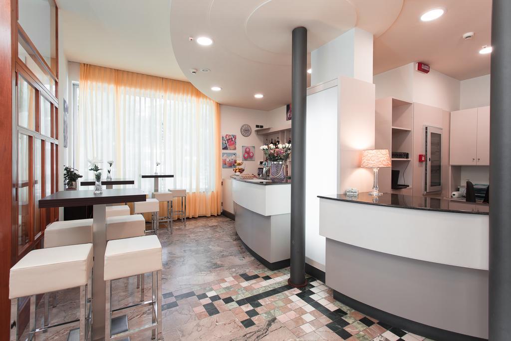 Hotel Olympic Milano Marittima Kültér fotó