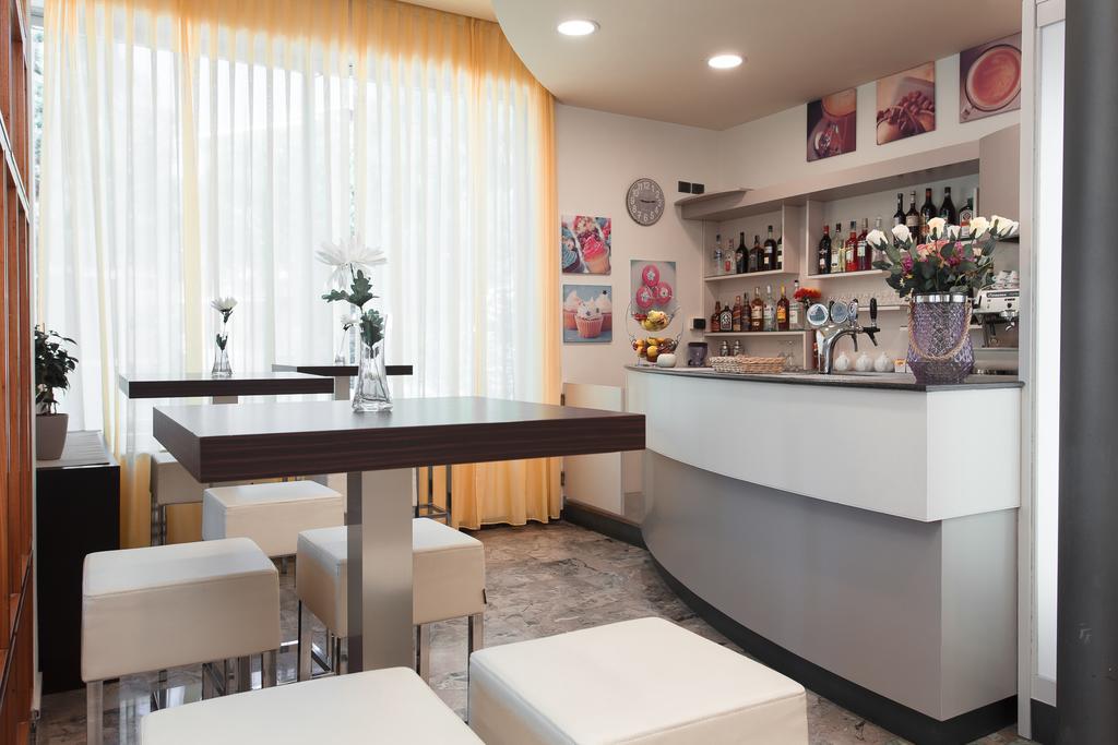 Hotel Olympic Milano Marittima Kültér fotó